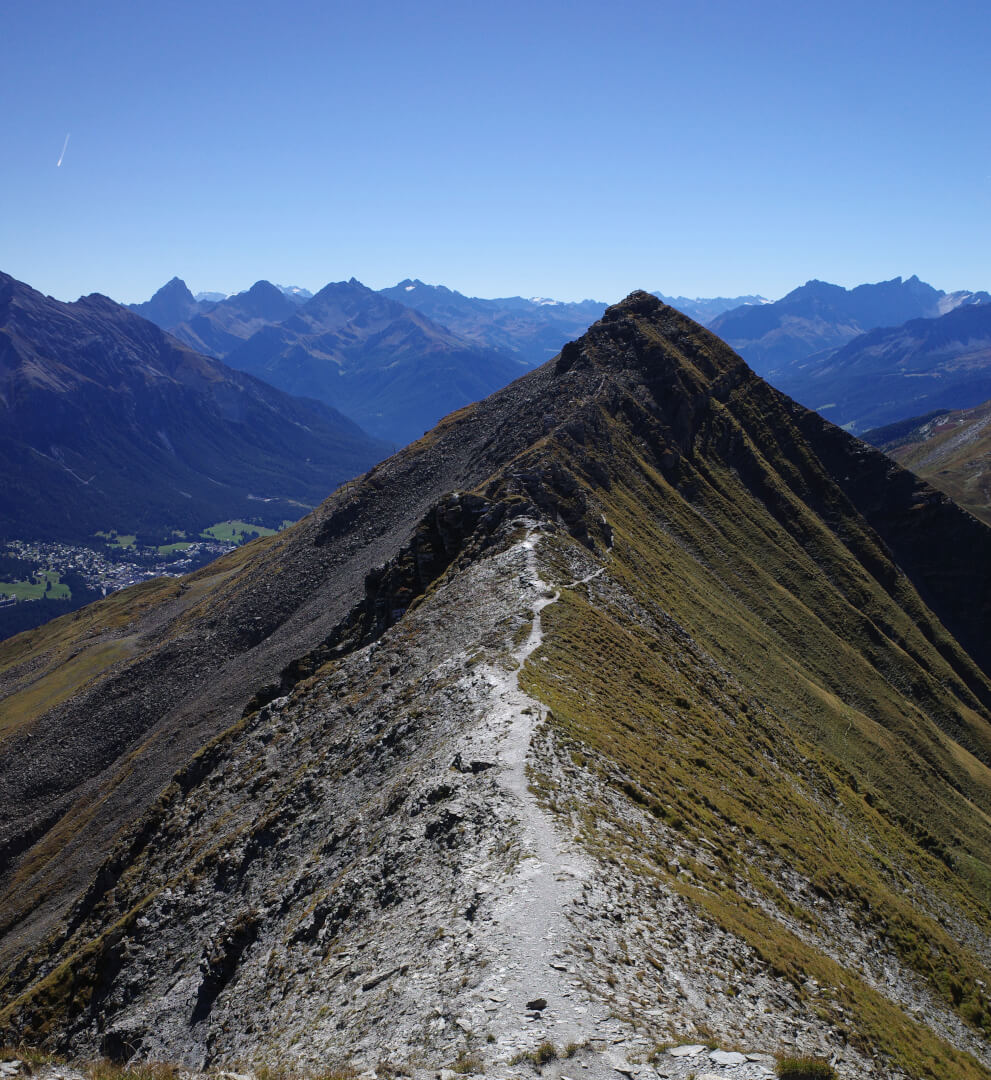 Weg auf Grat