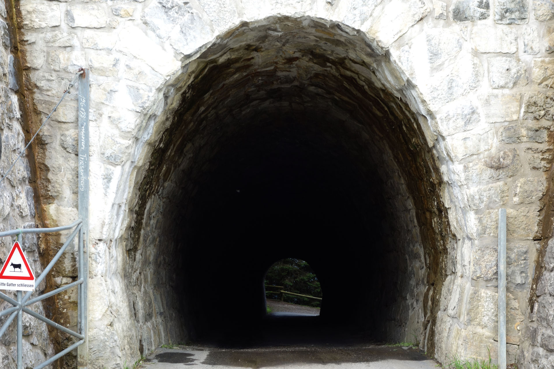 Tunnel