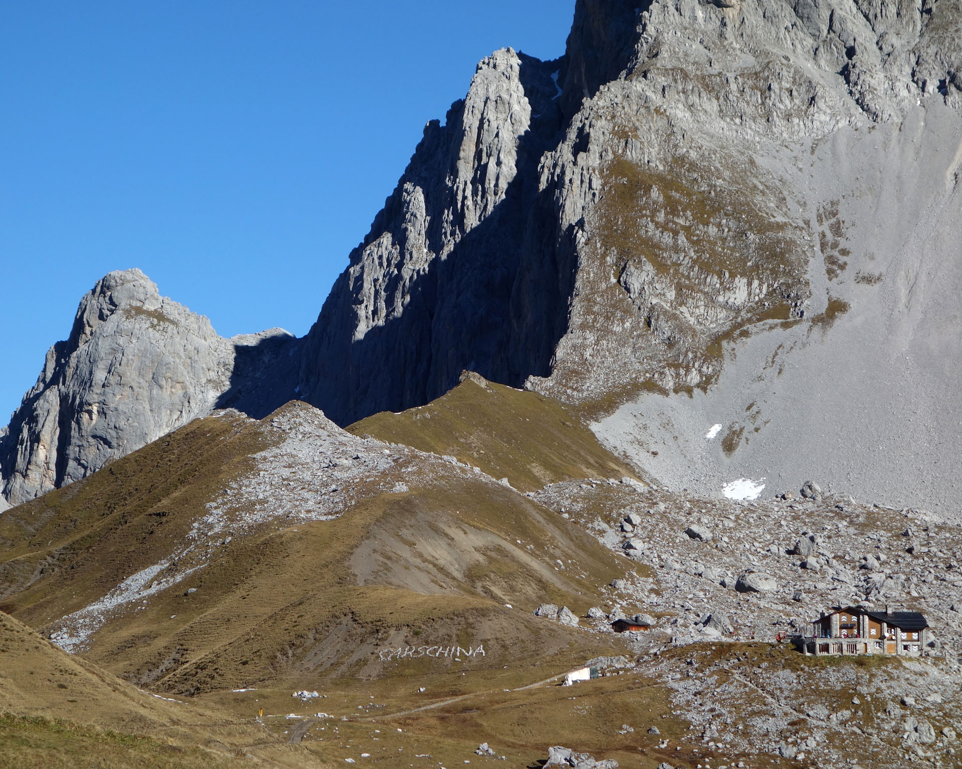 Carschinahütte vor Sulzfluh