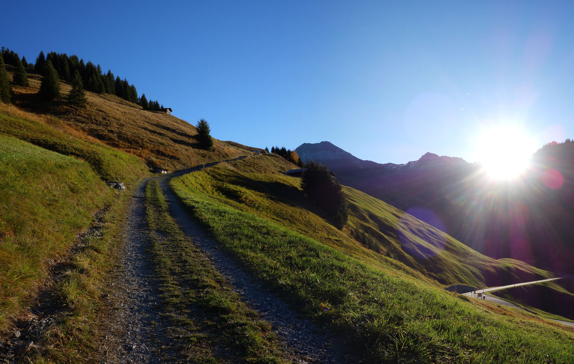 Sonnenaufgang in den Bergen