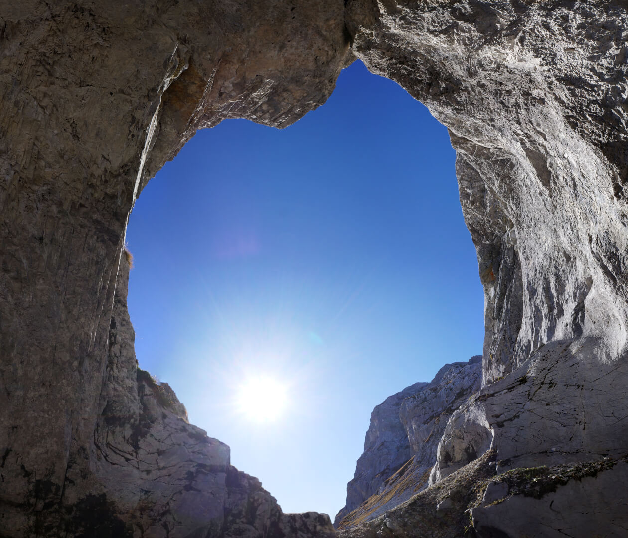 Blick aus Höhle