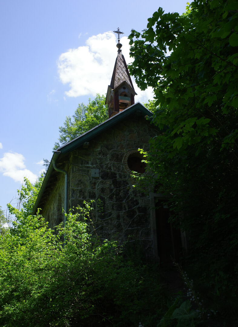 Kapelle im Wald