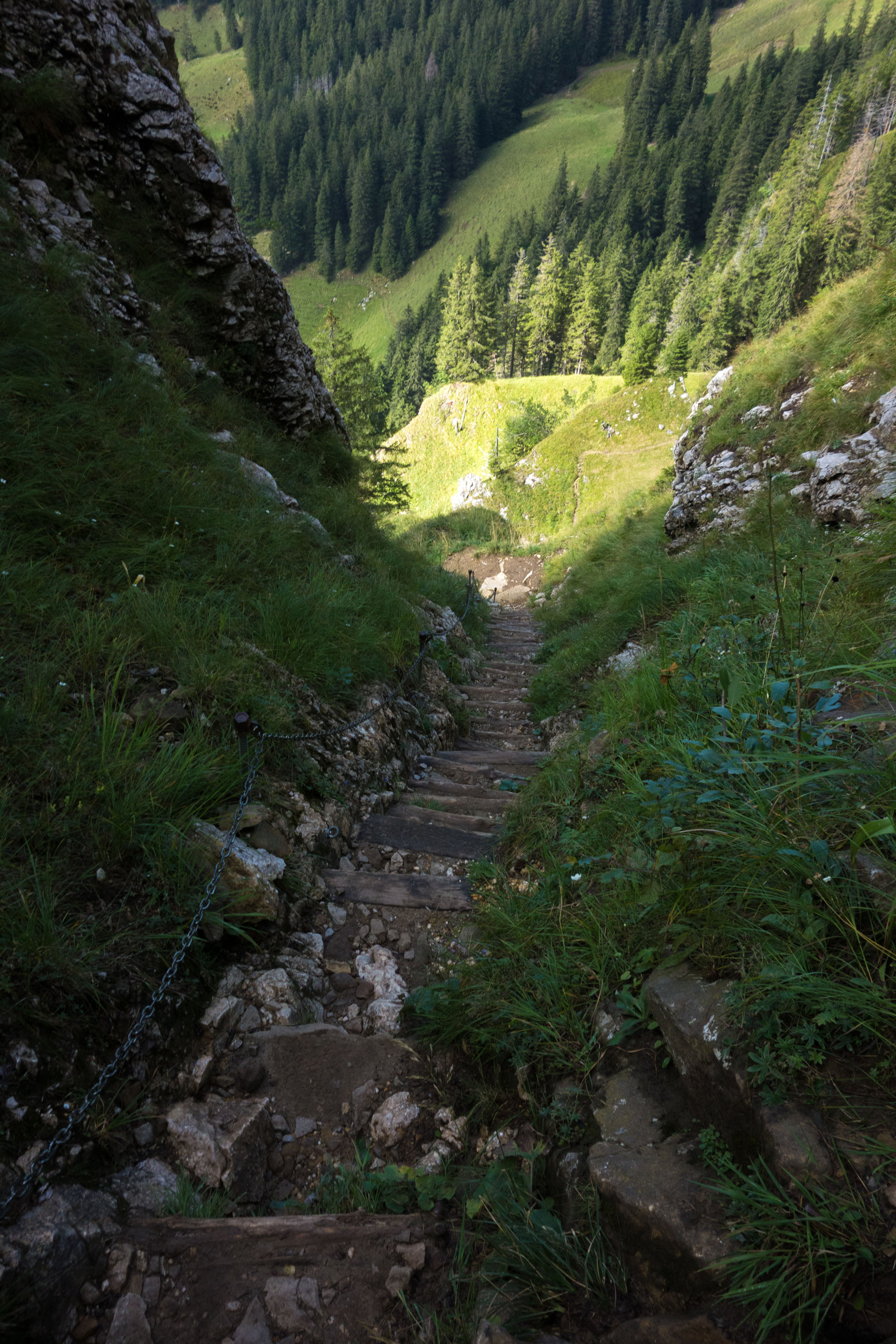 Steile Treppe